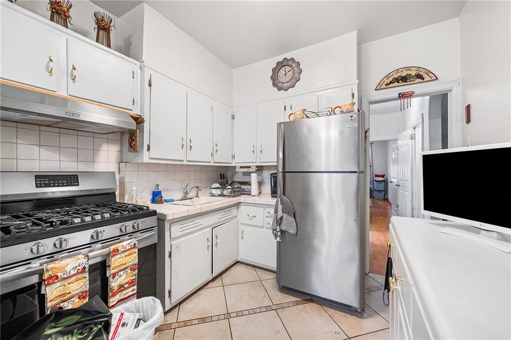 8707 Avenue B Avenue East Flatbush Brooklyn NY 11236
