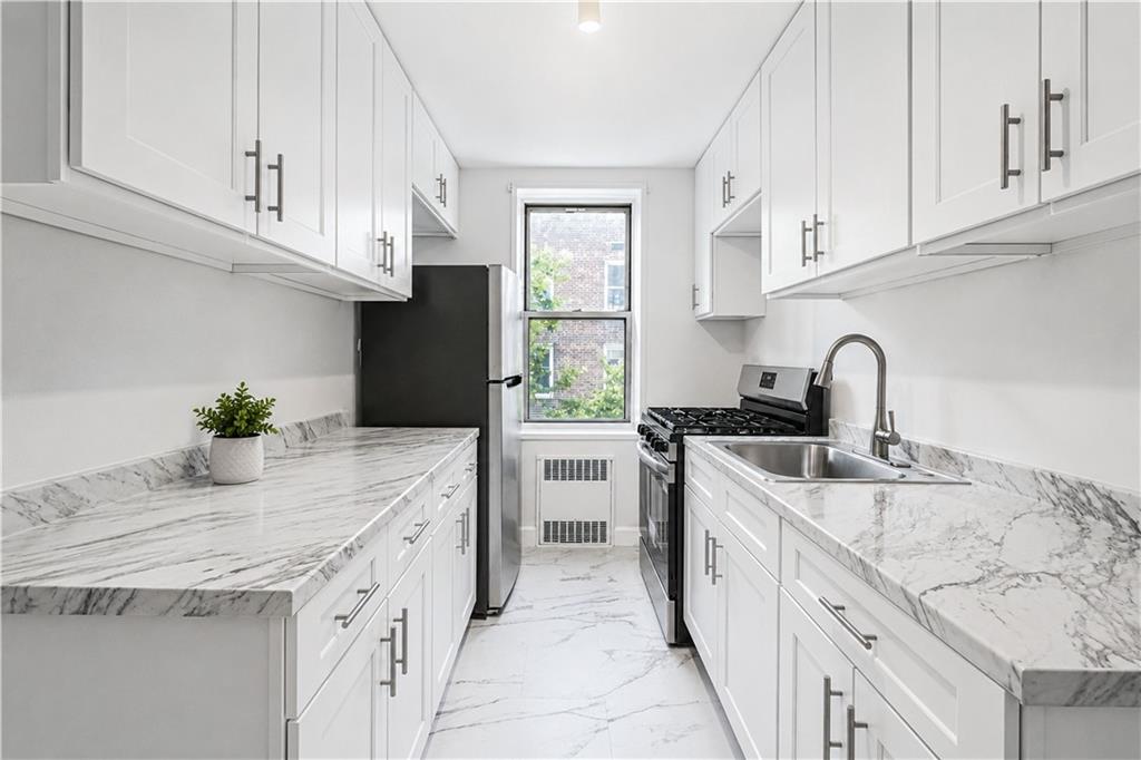 221 mcdonald Avenue Windsor Terrace Brooklyn NY 11218