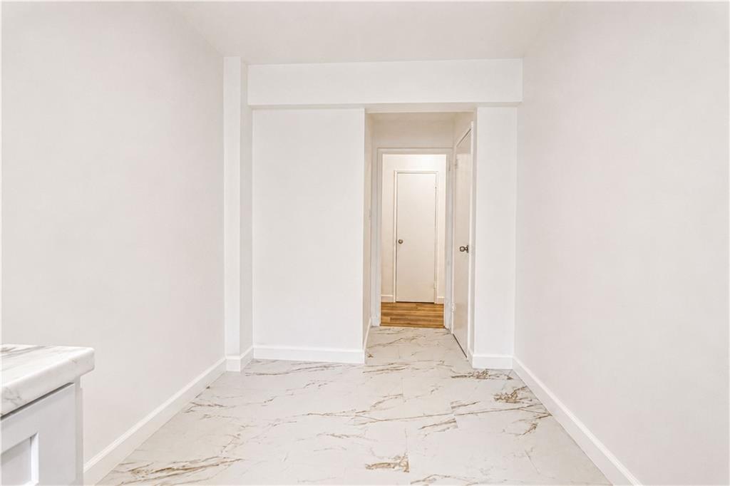 221 mcdonald Avenue Windsor Terrace Brooklyn NY 11218