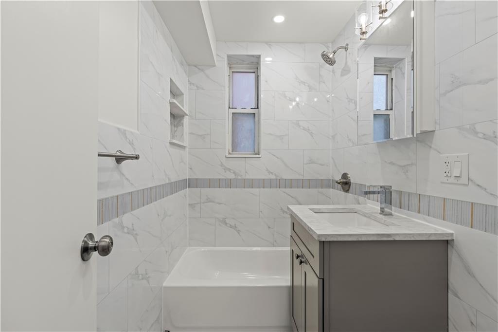 221 McDonald Avenue Windsor Terrace Brooklyn NY 11218