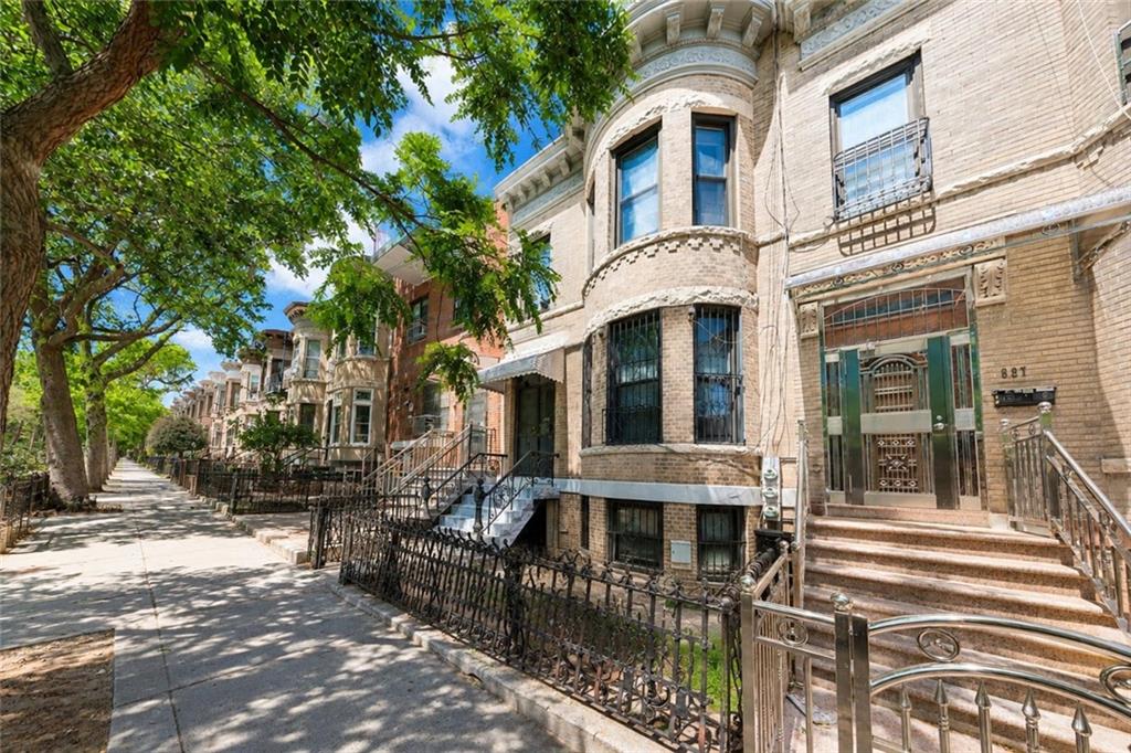 665 59th Street Sunset Park Brooklyn NY 11220