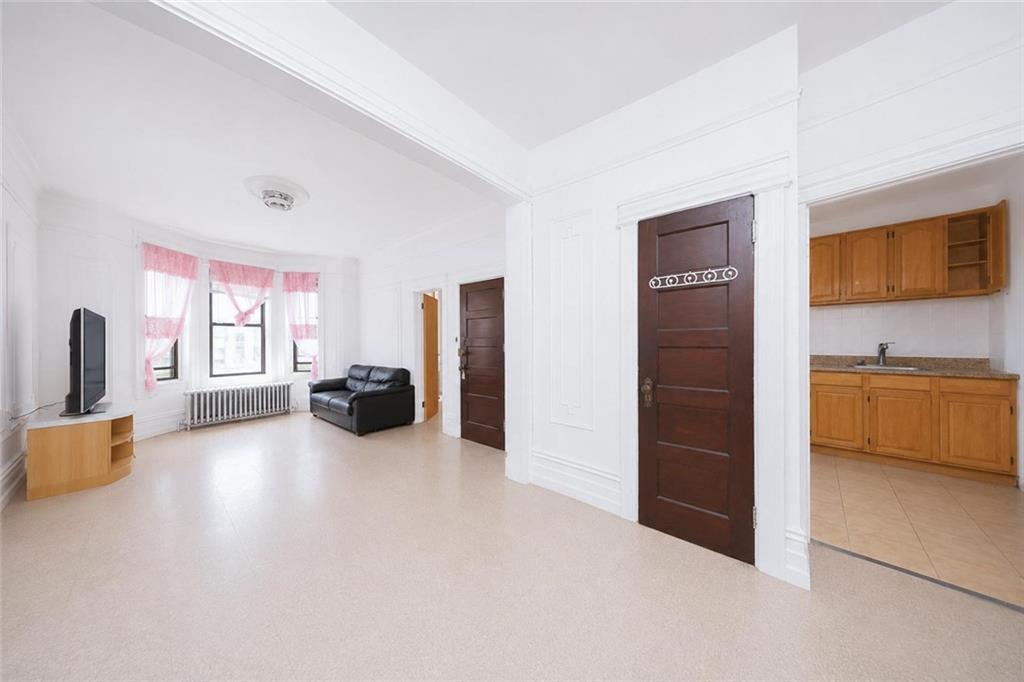 665 59th Street Sunset Park Brooklyn NY 11220