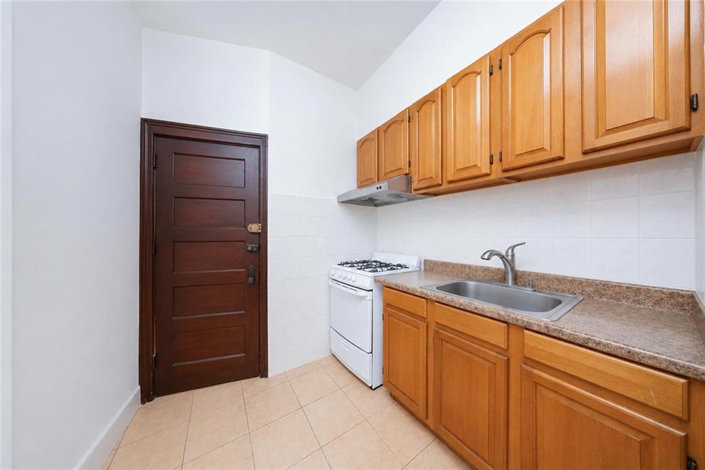 665 59th Street Sunset Park Brooklyn NY 11220