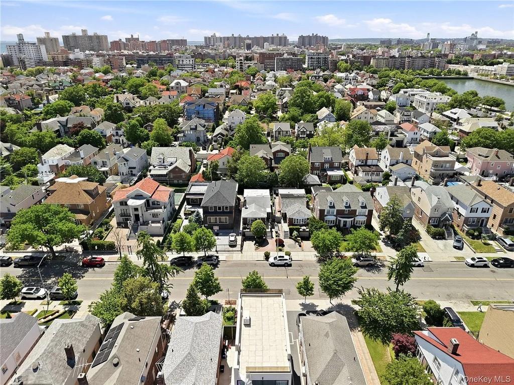 4082 Ocean Avenue Manhattan Beach Brooklyn NY 11235