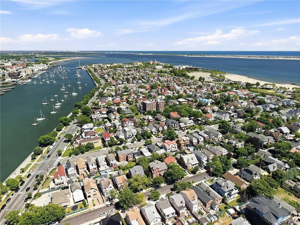 4082 Ocean Avenue Manhattan Beach Brooklyn NY 11235