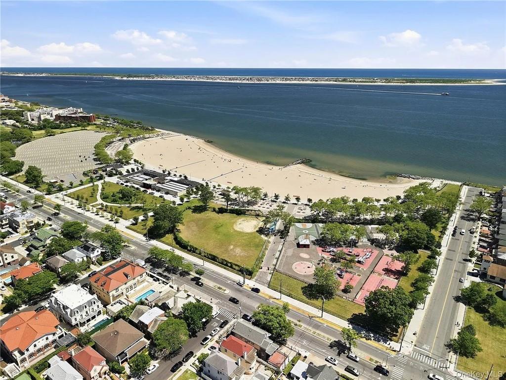 4082 Ocean Avenue Manhattan Beach Brooklyn NY 11235