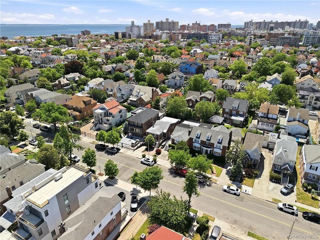 4082 Ocean Avenue Manhattan Beach Brooklyn NY 11235