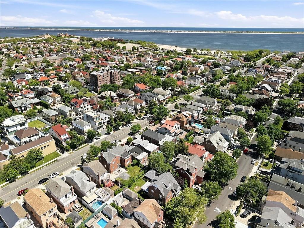 4082 Ocean Avenue Manhattan Beach Brooklyn NY 11235