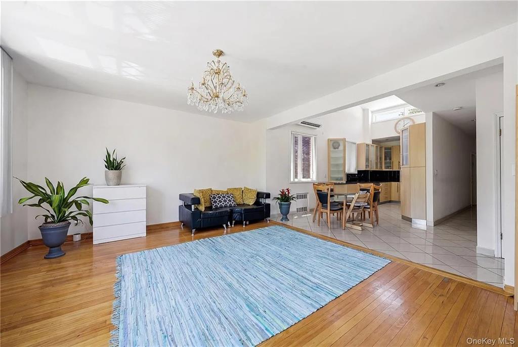 4082 Ocean Avenue Manhattan Beach Brooklyn NY 11235