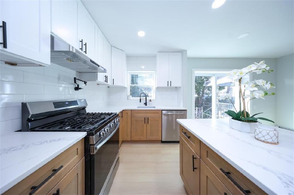 318 Bay 11th Street Dyker Heights Brooklyn NY 11228
