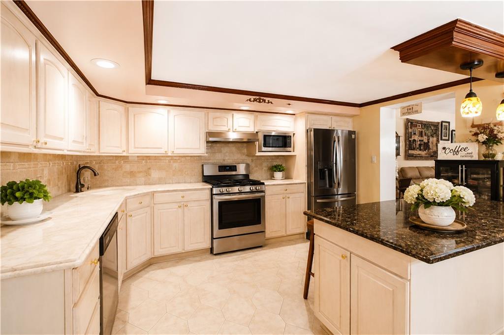 8817 16th Avenue Bensonhurst Brooklyn NY 11214