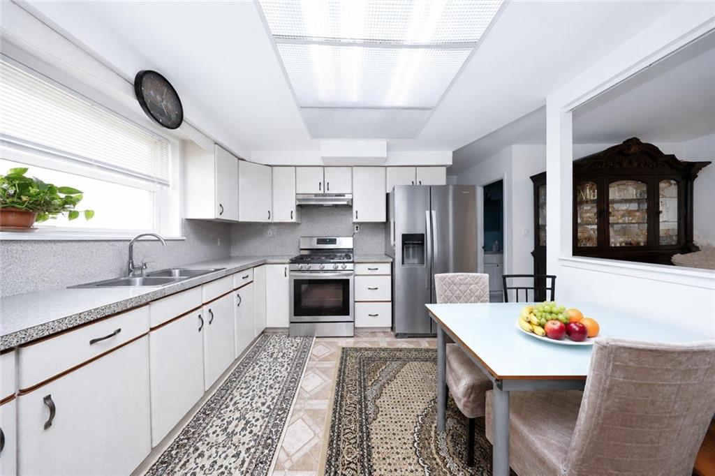 135 Bay 29th Street Bath Beach Brooklyn NY 11214