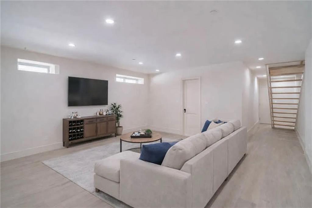 372 92nd Street Bay Ridge Brooklyn NY 11209