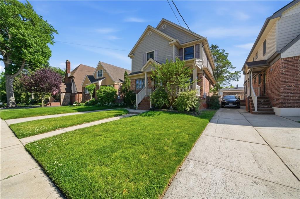 64 Coventry Gdns Out of NYC Lynbrook NY 11563