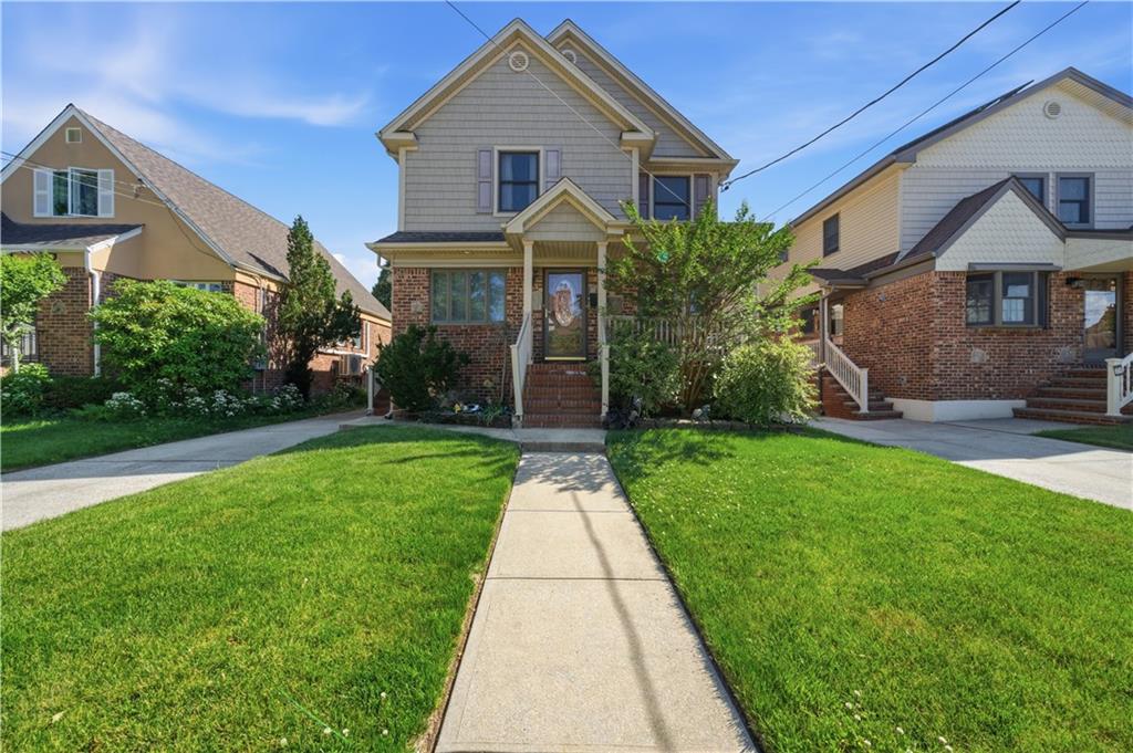 64 Coventry Gdns Out of NYC Lynbrook NY 11563