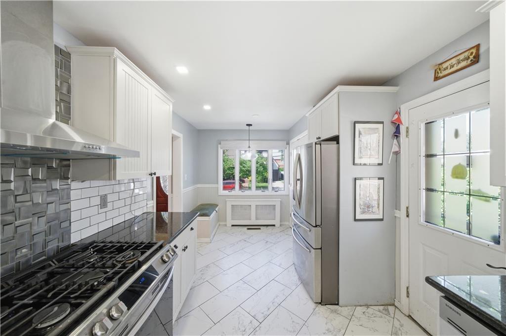 64 Coventry Gdns Out of NYC Lynbrook NY 11563