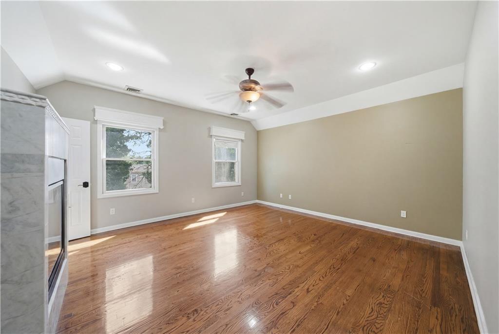 64 Coventry Gdns Out of NYC Lynbrook NY 11563