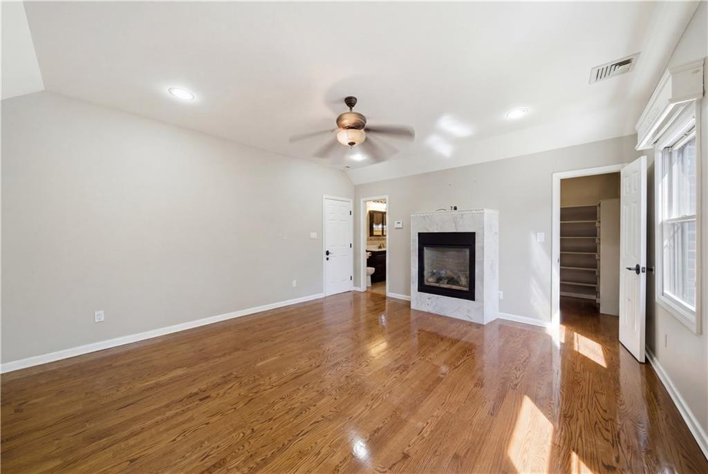 64 Coventry Gdns Out of NYC Lynbrook NY 11563