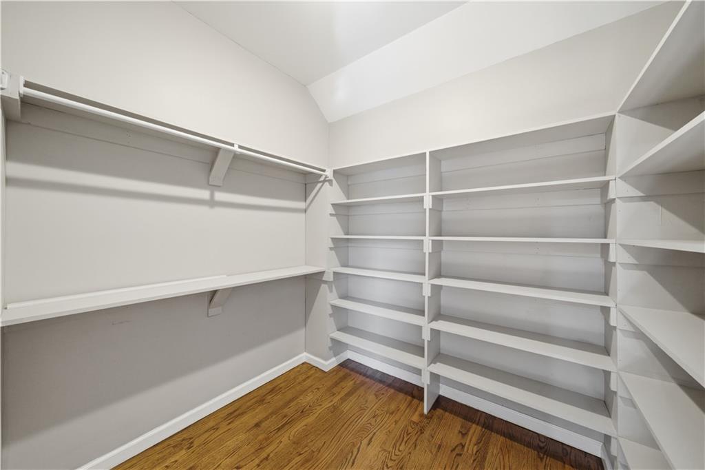 64 Coventry Gdns Out of NYC Lynbrook NY 11563