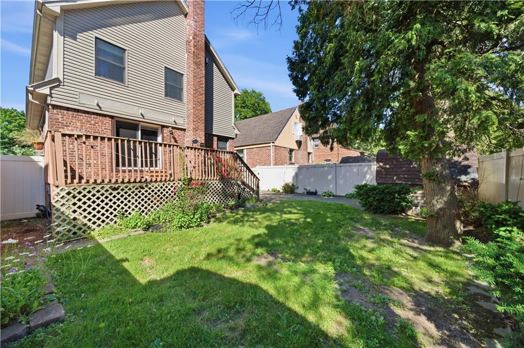 64 Coventry Gdns Out of NYC Lynbrook NY 11563
