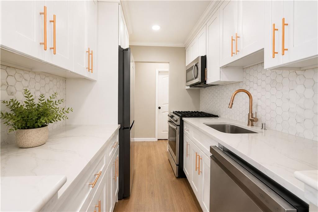 8710 149th Avenue Lindenwood Howard Beach NY 11414