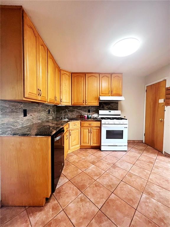 61-51 84th Street Middle Village Middle Village NY 11379