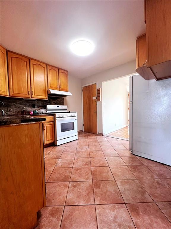 61-51 84th Street Middle Village Middle Village NY 11379