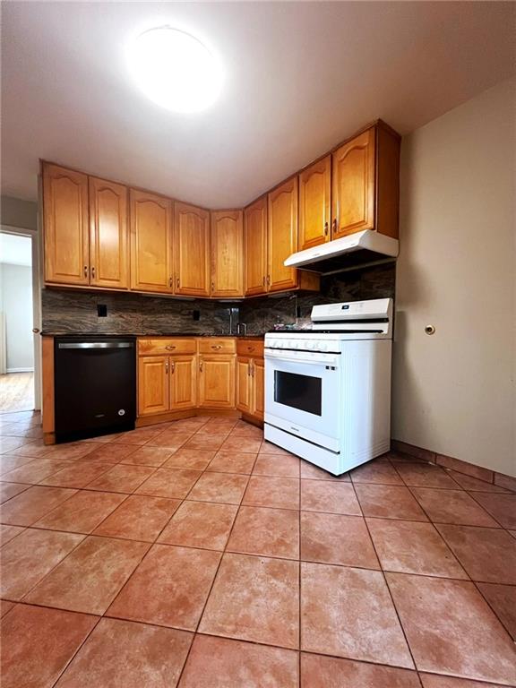 61-51 84th Street Middle Village Middle Village NY 11379