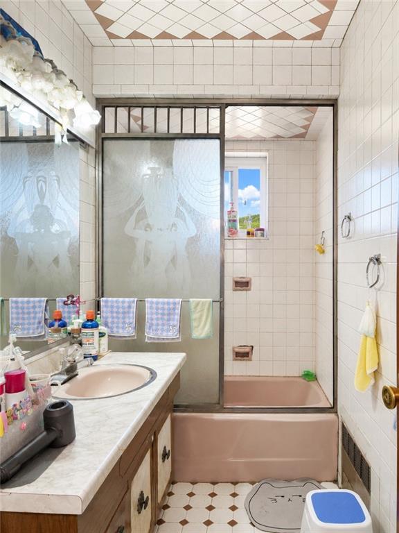 8876 19th Avenue Bensonhurst Brooklyn NY 11214