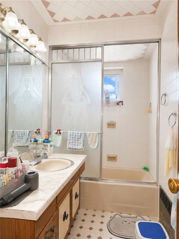 8876 19th Avenue Bensonhurst Brooklyn NY 11214