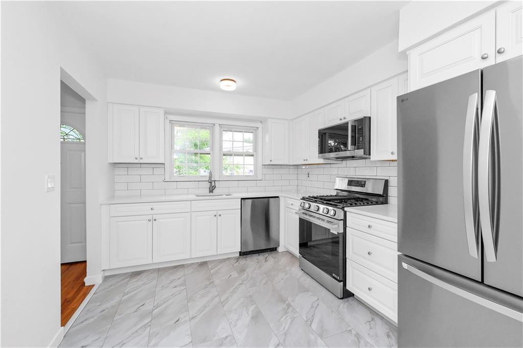 24 Park Street Oakwood Staten Island NY 10306