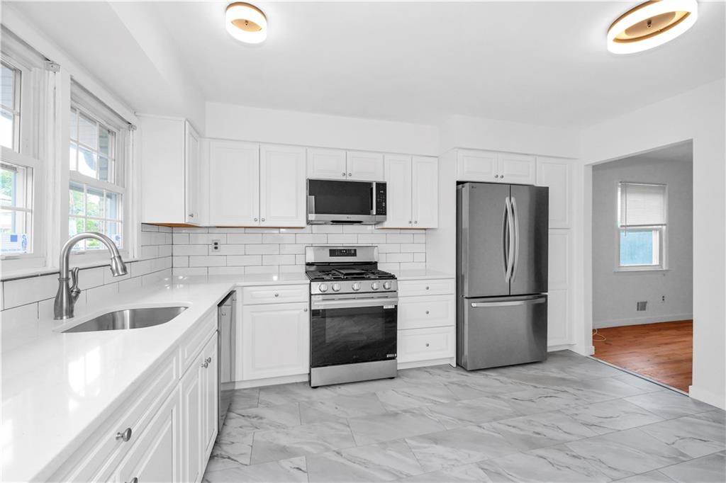 24 Park Street Oakwood Staten Island NY 10306