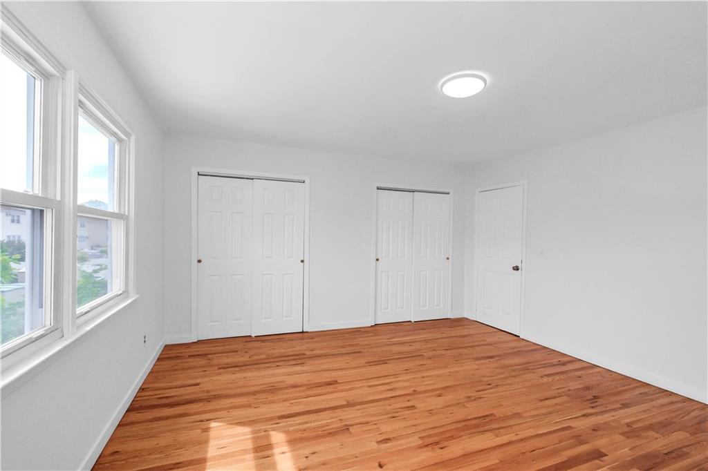 24 Park Street Oakwood Staten Island NY 10306