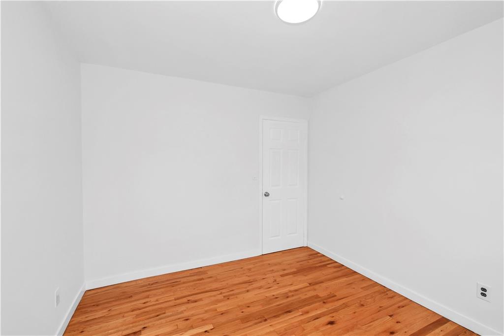 24 Park Street Oakwood Staten Island NY 10306
