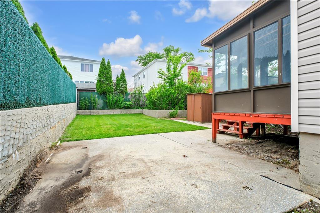 24 Park Street Oakwood Staten Island NY 10306