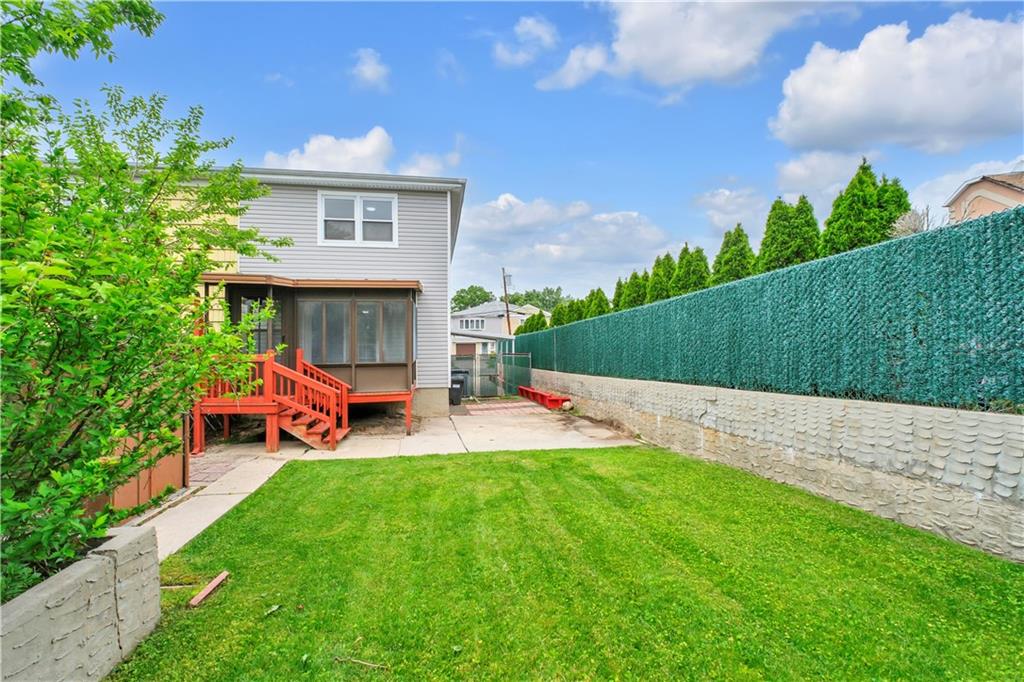 24 Park Street Oakwood Staten Island NY 10306