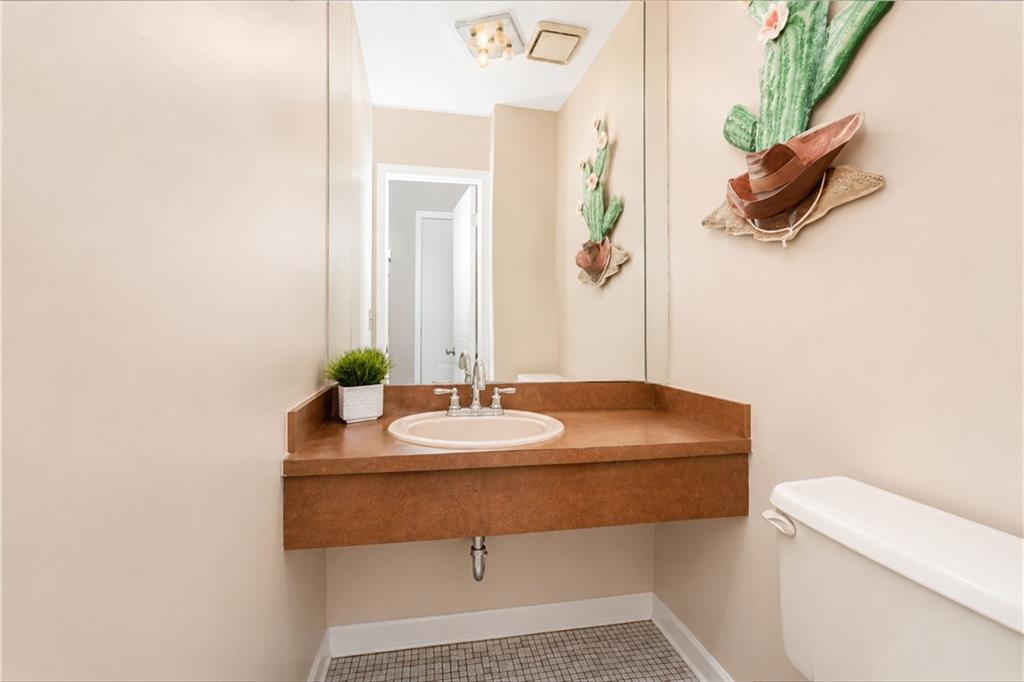 29 Wood Court Rossville Staten Island NY 10309