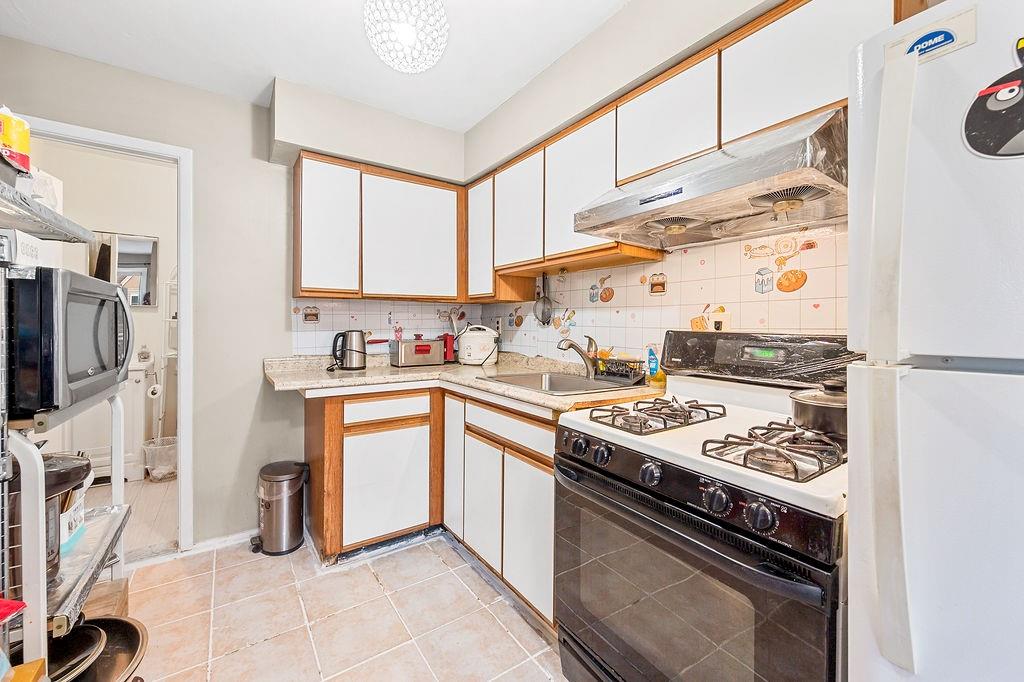 7 Andrea Court Eltingville Staten Island NY 10312