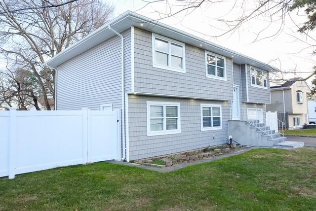 75 Fillmore Avenue Out of NYC Deer Park NY 11729