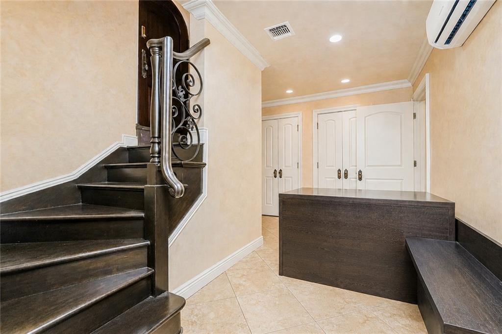 2555 West Street Gravesend Brooklyn NY 11223