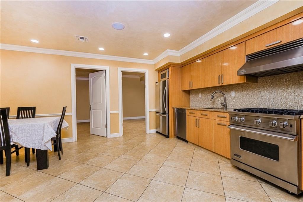 2555 West Street Gravesend Brooklyn NY 11223