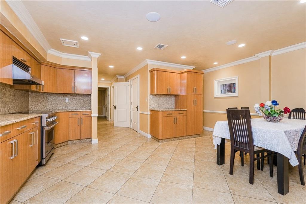 2555 West Street Gravesend Brooklyn NY 11223