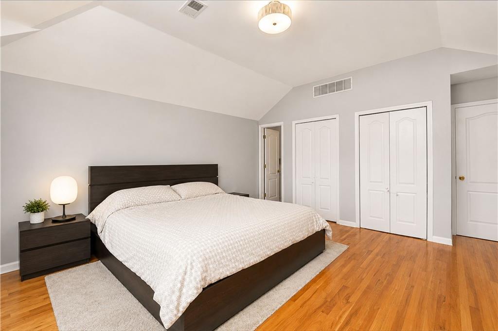 218 Essex Drive New Springville Staten Island NY 10314