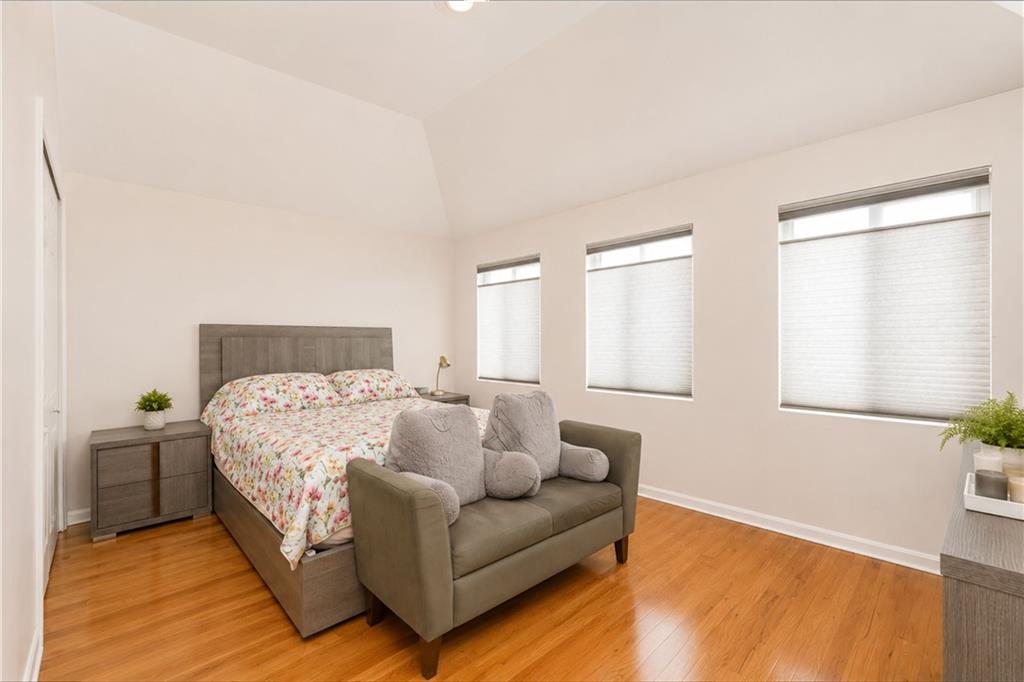 218 Essex Drive New Springville Staten Island NY 10314