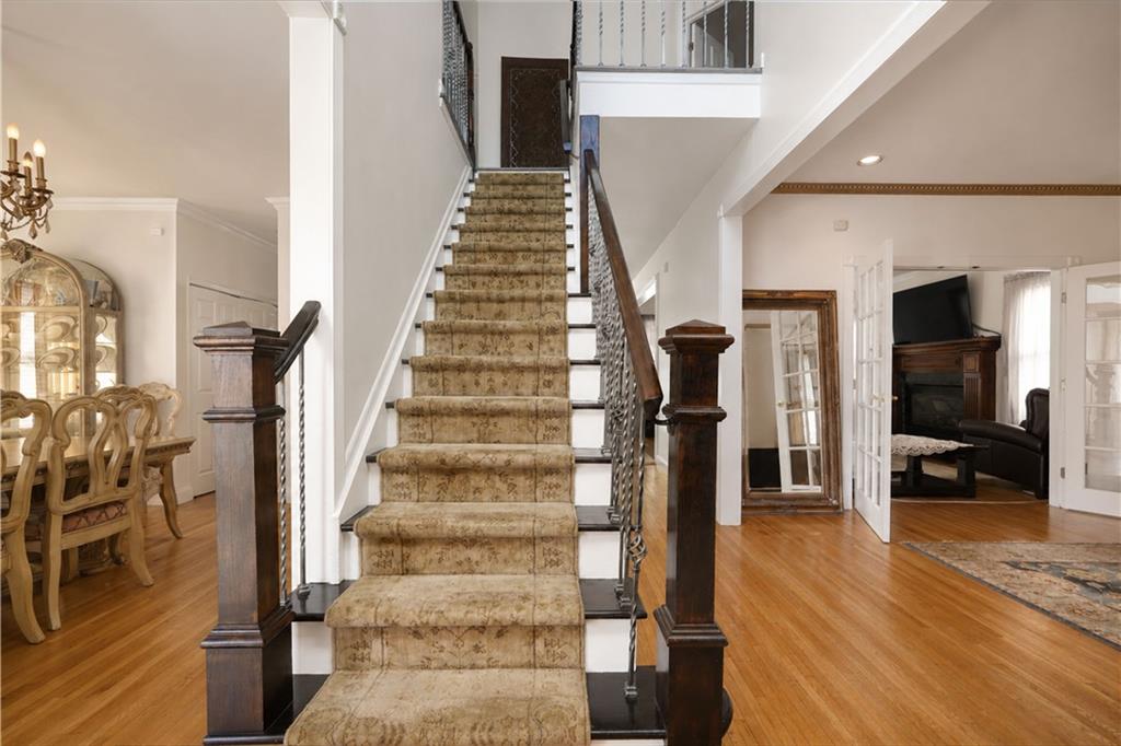 22 Putters Court Silver Lake Staten Island NY 10301