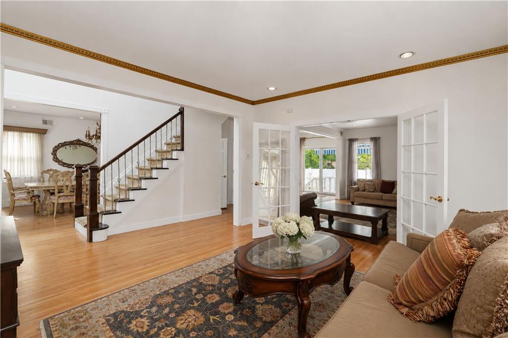22 Putters Court Silver Lake Staten Island NY 10301