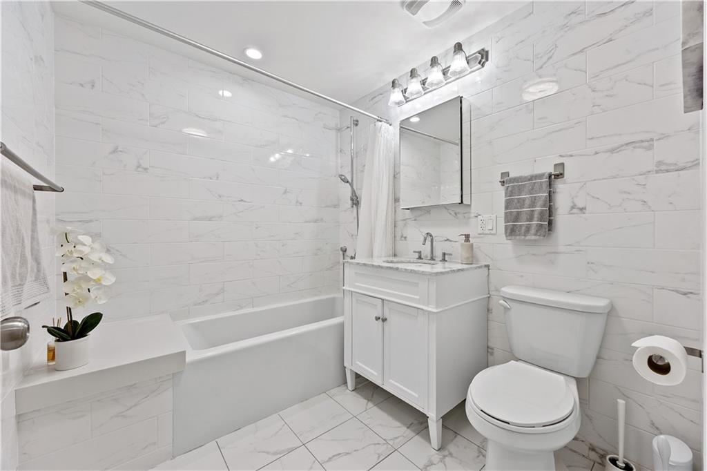 122 Bay 26th Street Bensonhurst Brooklyn NY 11214