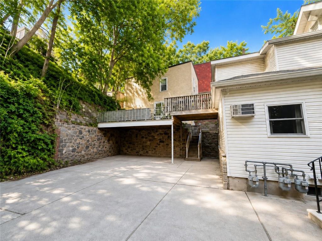 1299 Richmond Road Staten Island NY 10304