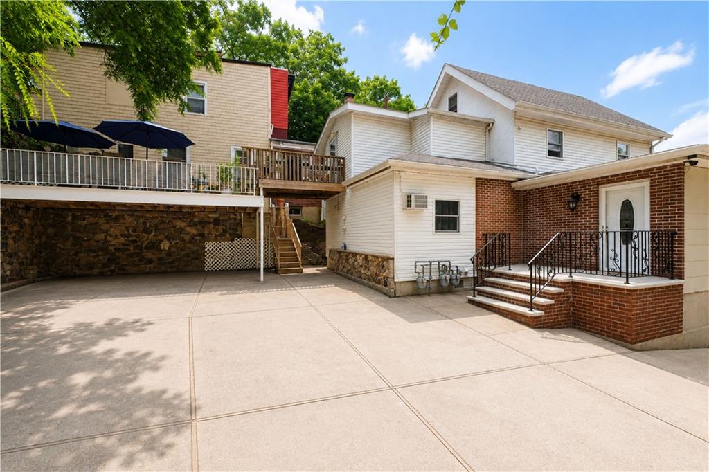 1299 Richmond Road Staten Island NY 10304