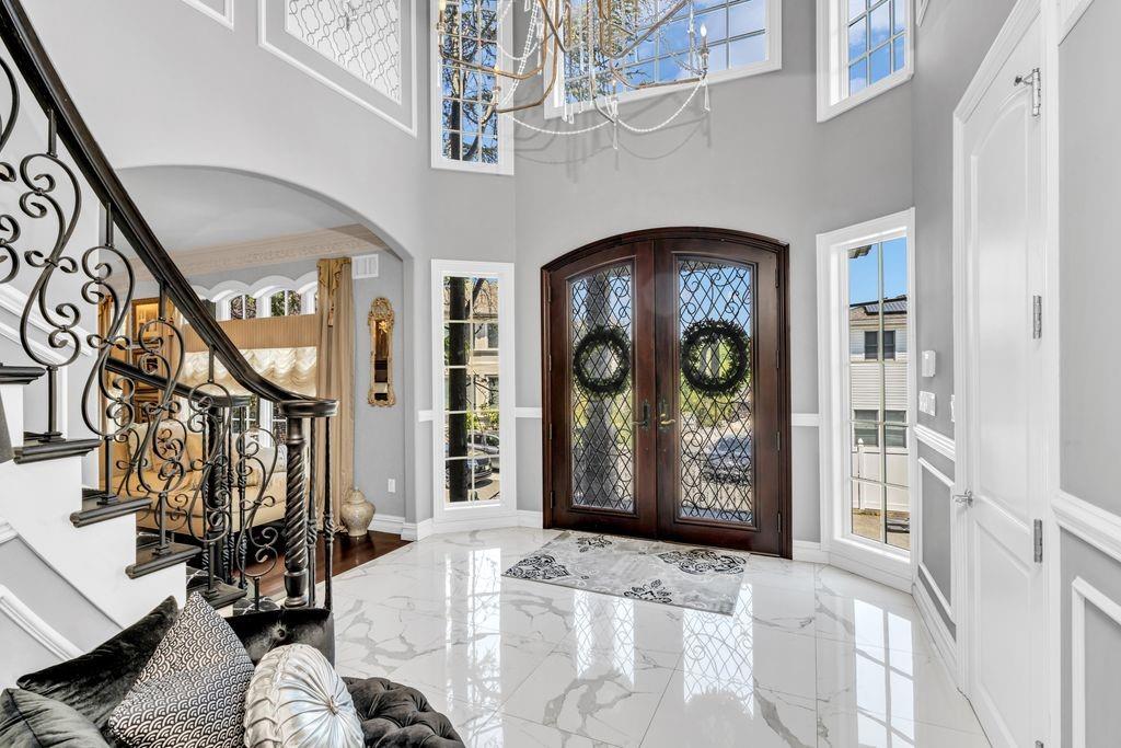 18 Ivan Court Prince's Bay Staten Island NY 10309